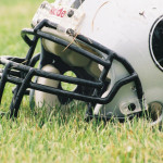 thunder-football-helmet-1540527-639x431